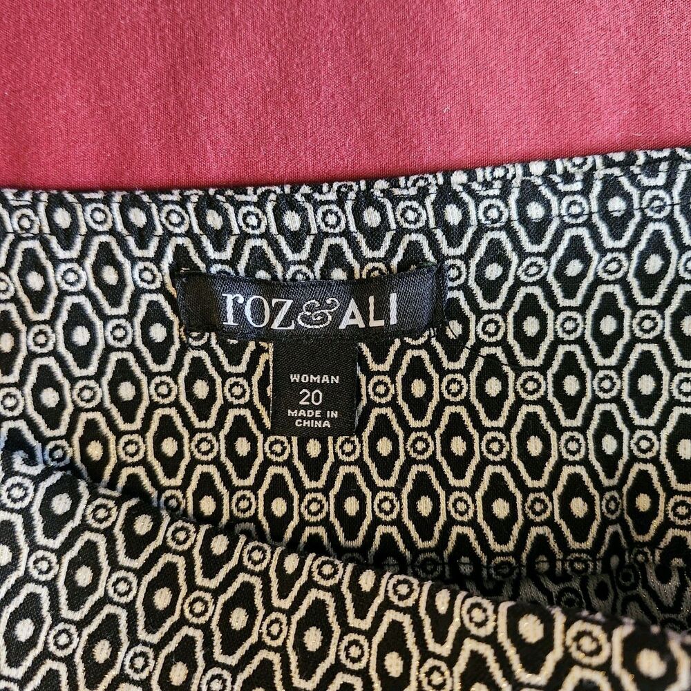 Roz & Ali Womens Pull On Dress Pants Size 20 Black White Geometric Career - Picture 6 of 12